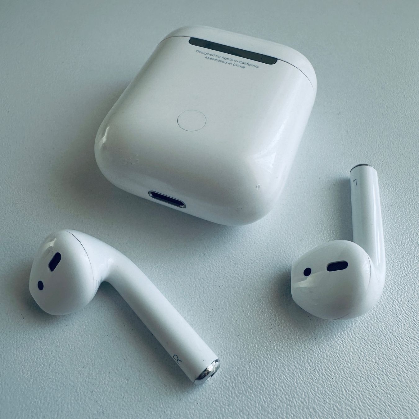 Apple Cuffie: Original Apple AirPods 2 Kopfhörer Wireless Lightning Kabel – Usato da Basel venduto da MY.AIRPODS.SHOP 7