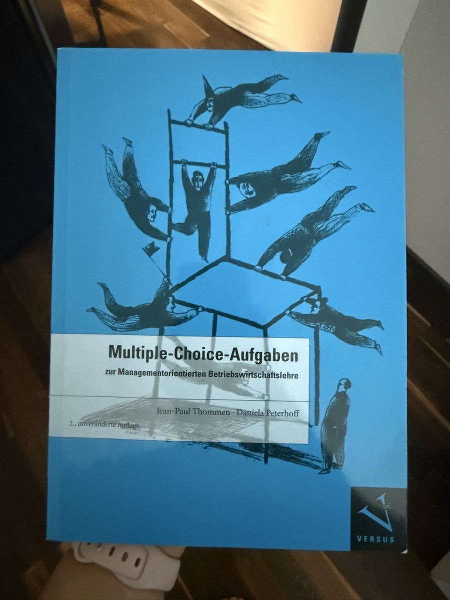 Livres: Multiple-Choice-Aufgaben Managementorientierte BWL  – D'occasion à Grosswangen par cungibungi