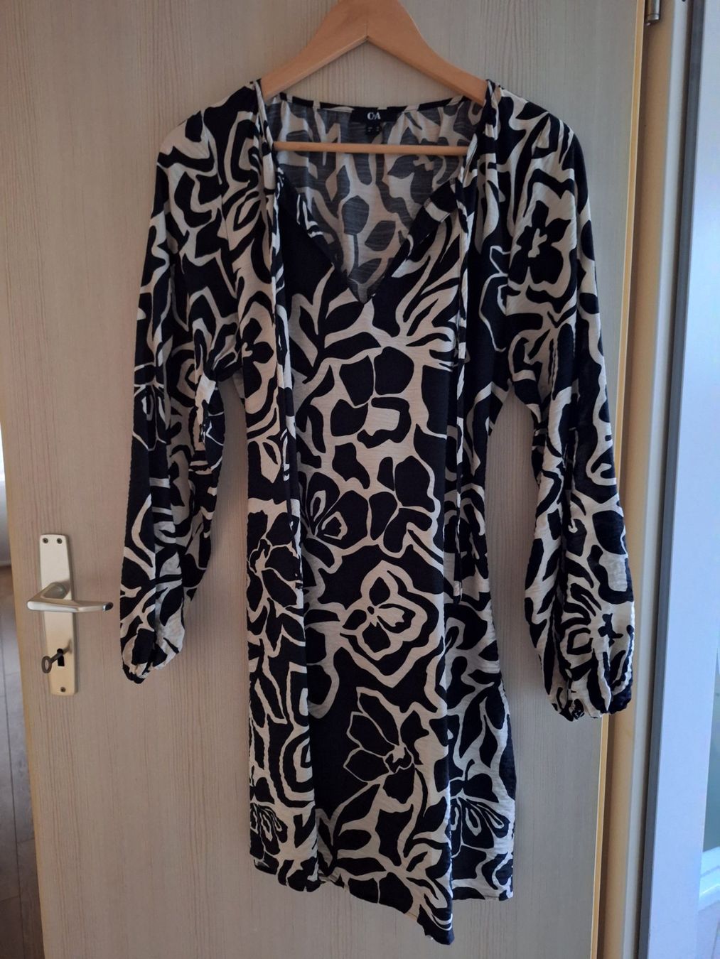 C&A Robes: Langarm Kleid – Neuf (Voir description) à Wängi par jan_7twg