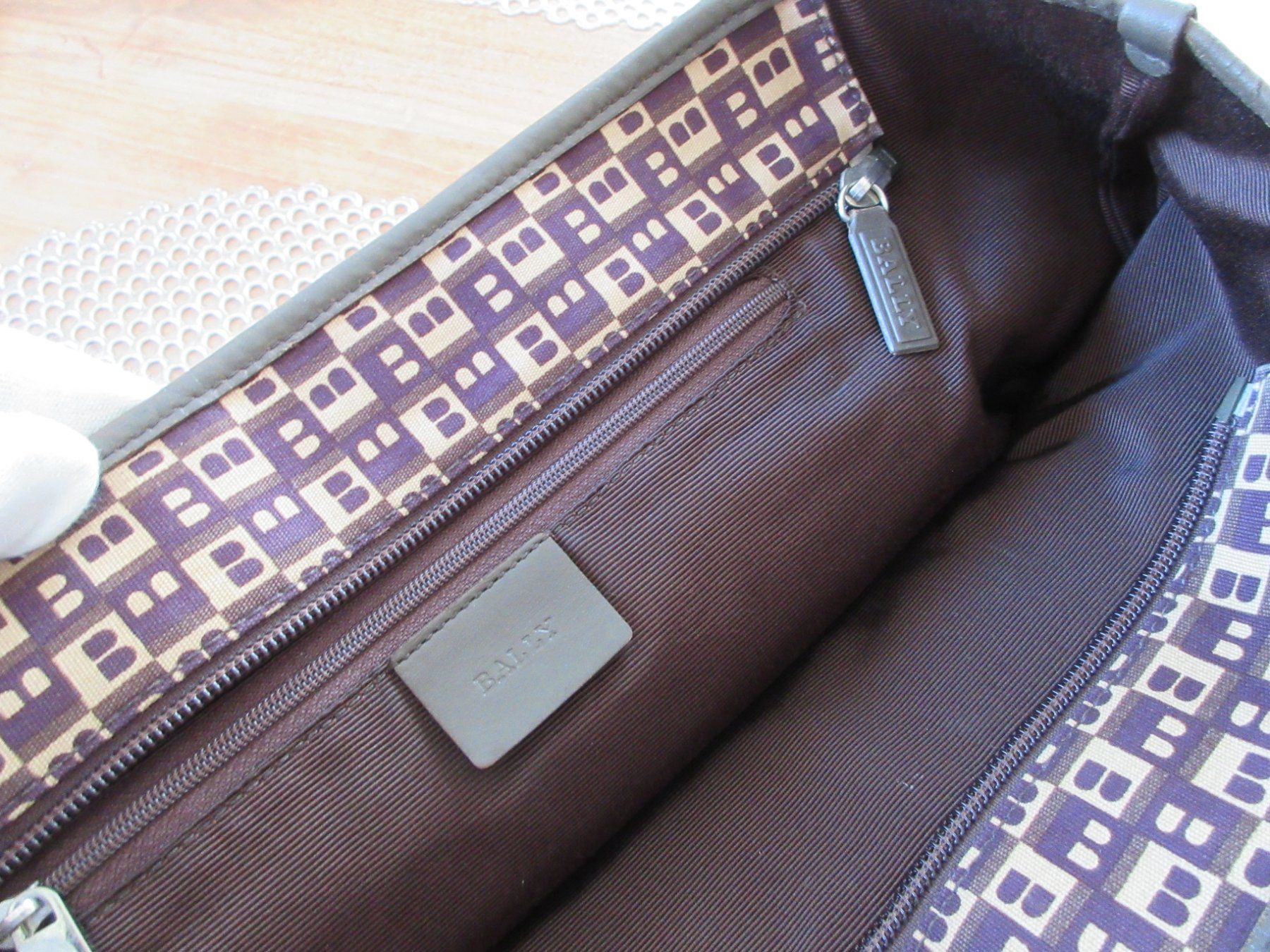 Bally Taschen für Damen: BALLY Fabric HANDBAG/Stoff handtasche!! – Gebraucht aus Goldach von mamakotzi 5