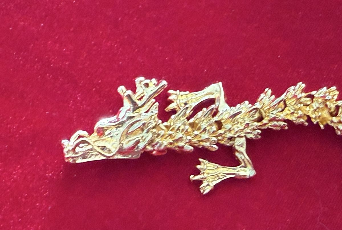 Tutte le decorazioni: 1 Stück Goldfarbene Drachen. – Usato da Rheinfelden venduto da Gazzi 1
