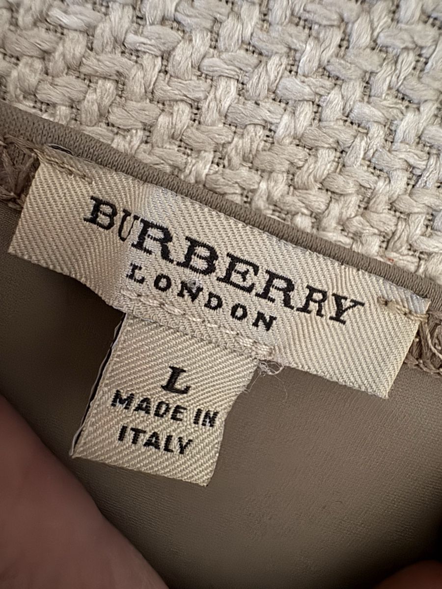 Badekleider & Bikinis: Burberry bikini never worn  – Gebraucht aus Rüschlikon von luc_q2tl 3
