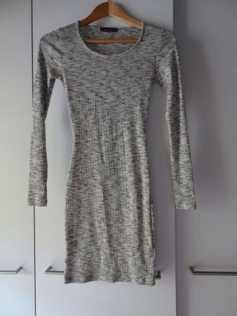 Graues Feinstrick Kleid von FB Sister Gr. XS - 251015
