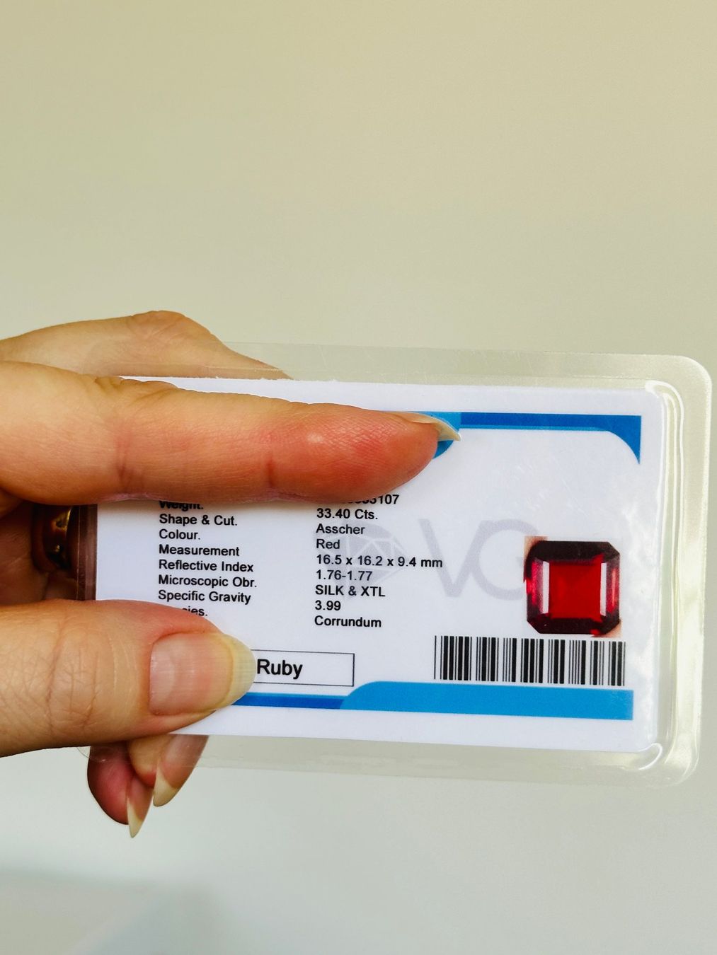 Pietre preziose: Certified 33.40 Ct – Nuovo e nell'imballaggio originale da Genève venduto da AWWA 9