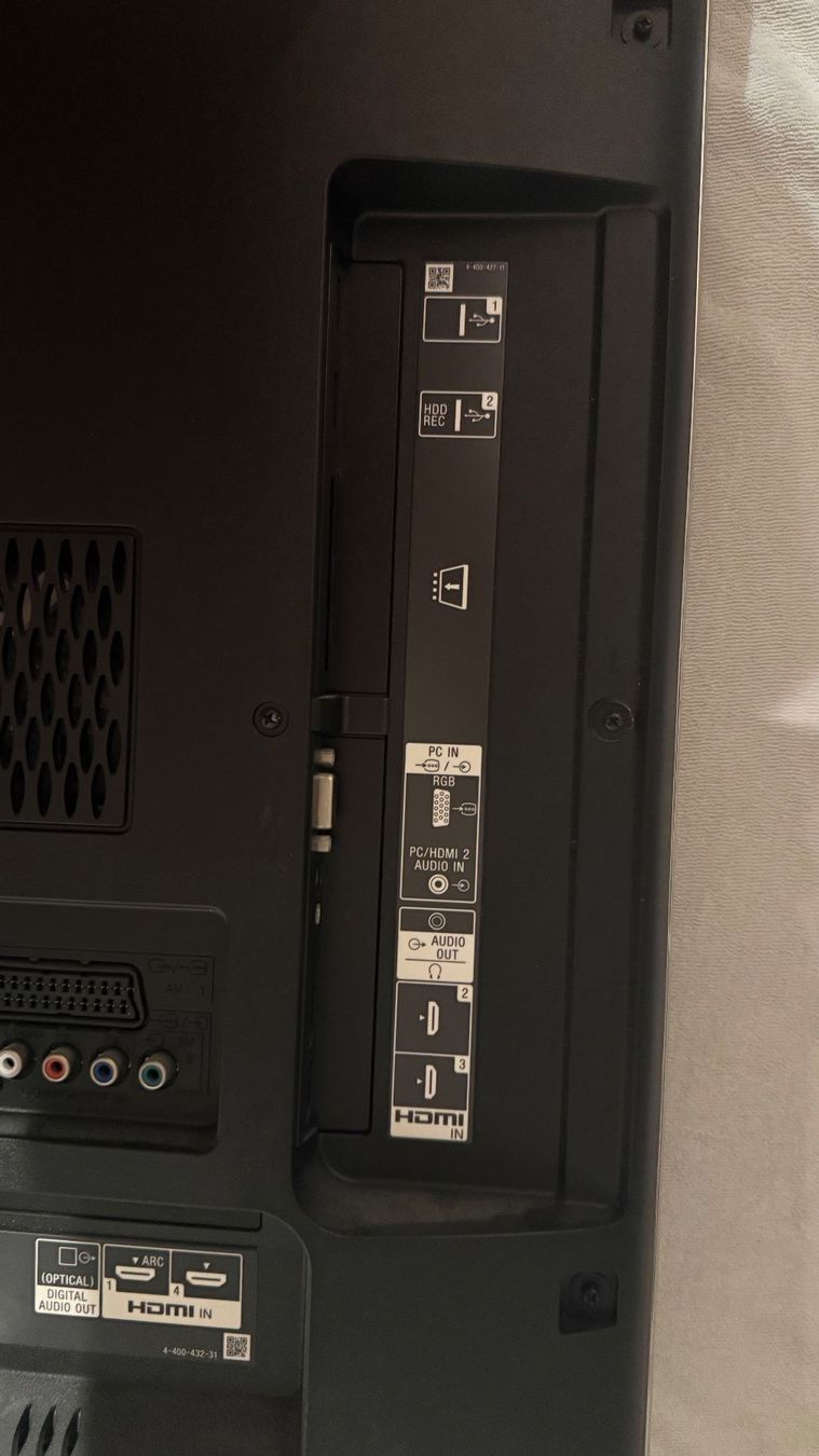 Sony Appareils TV: Sony Bravia LCD TV 46" – D'occasion à Altstätten SG par jan_n27c 2