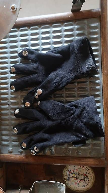Vintage Strumenti musicali: Waschbrett inkl. Ständer und Handschuhe – Usato da Hauenstein venduto da Penta1 4