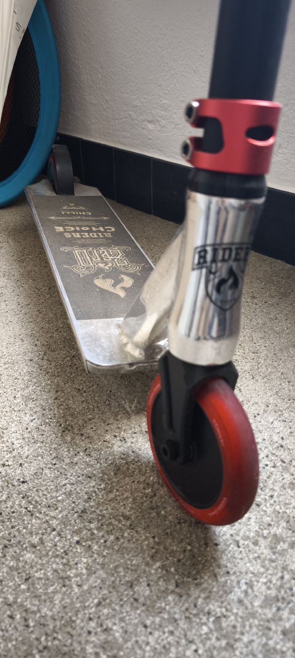 Chilli Kickboard: Chilli Scooter Zero V2 – Nuovo (secondo la descrizione) da Winterberg ZH venduto da sir_f5h6 1