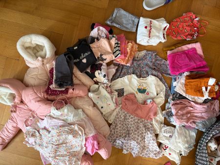Lot vêtements bébé fille 1-2ans - parfait état!