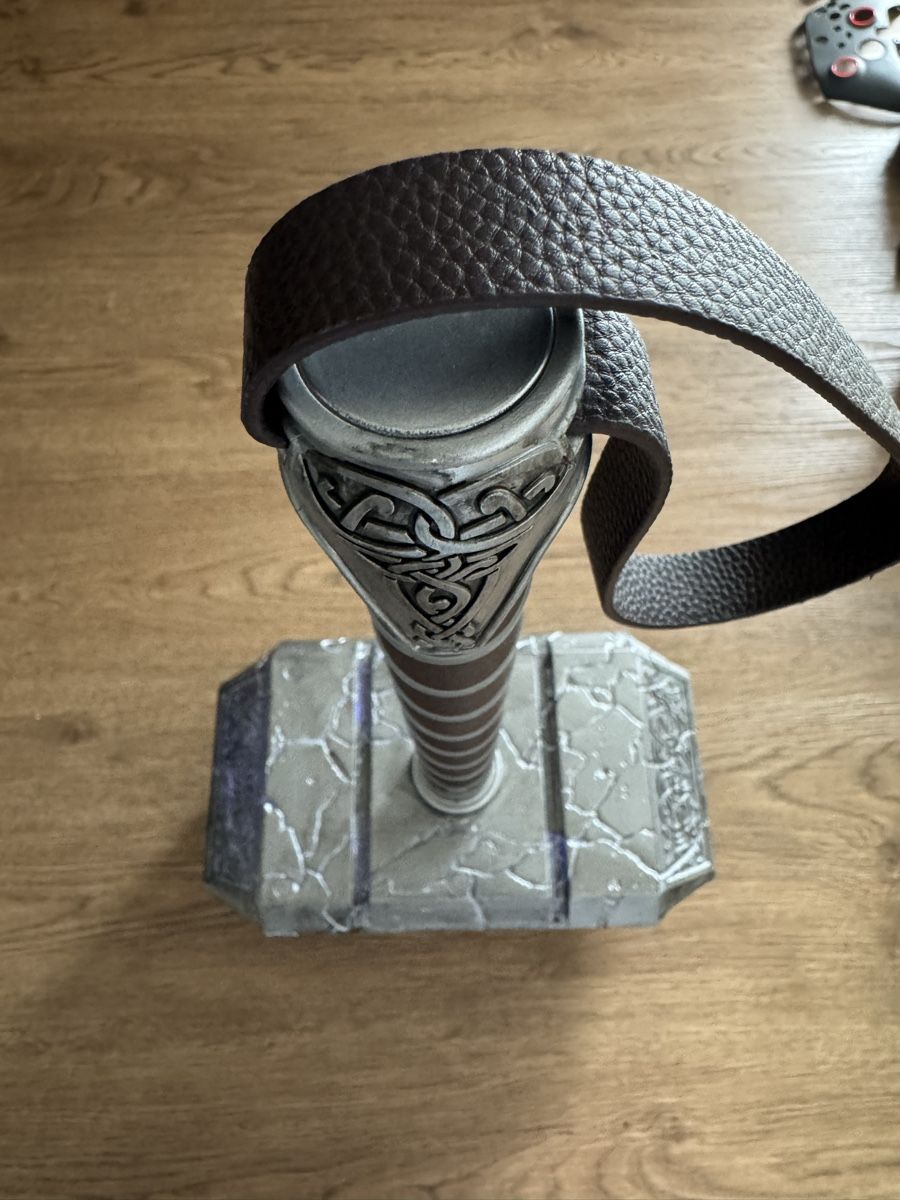 Marvel Statuette: Marvel Legends Thor Mjölnir Hammer 1:1 Replica  – Usato da Glarus venduto da gre_7llq 3