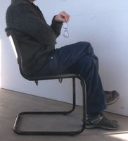 5 hochwertige Freischwingerstühle
