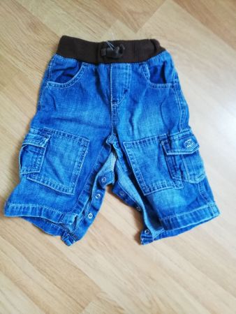 Jeanshose von GAP für 3-6 Mt