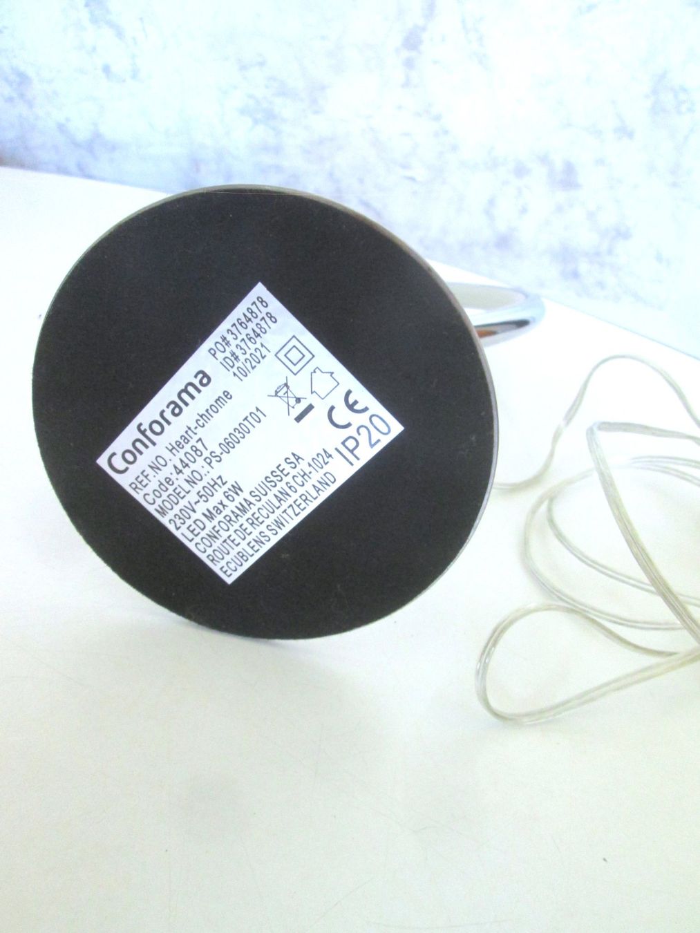 Conforama Lampes: LED Herz Tischlampe – D'occasion à Sementina par babucia 2