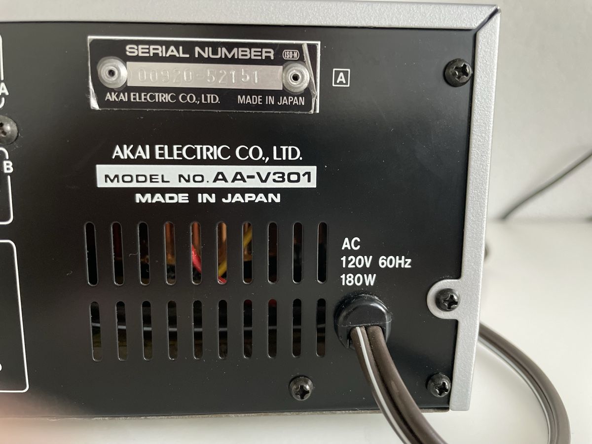 Akai Ricevitori: Akai AA V301 Reciever /Neuwertig – Nuovo (secondo la descrizione) da Freidorf TG venduto da acz_gv27 6
