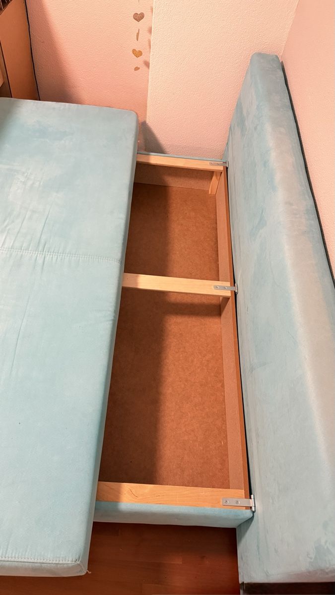 Divani: Schlafsofa, hellblau, neuwertig, mit Stauraum – Usato da Wassen UR venduto da eli_pjl6 2