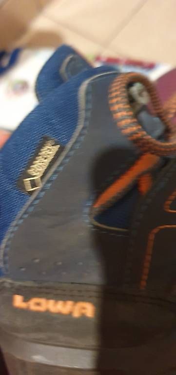 Lowa Scarpe per ragazzi: Lowa Treckingschuhe – Usato da Uitikon Waldegg venduto da sgrimmer 1