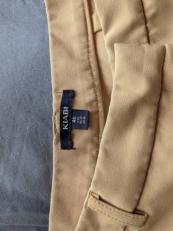 Pantaloni: Pantalon beige – Usato da Alle venduto da pau_qb8x