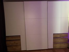 Wunderschöner Kleiderschrank zu verschenken