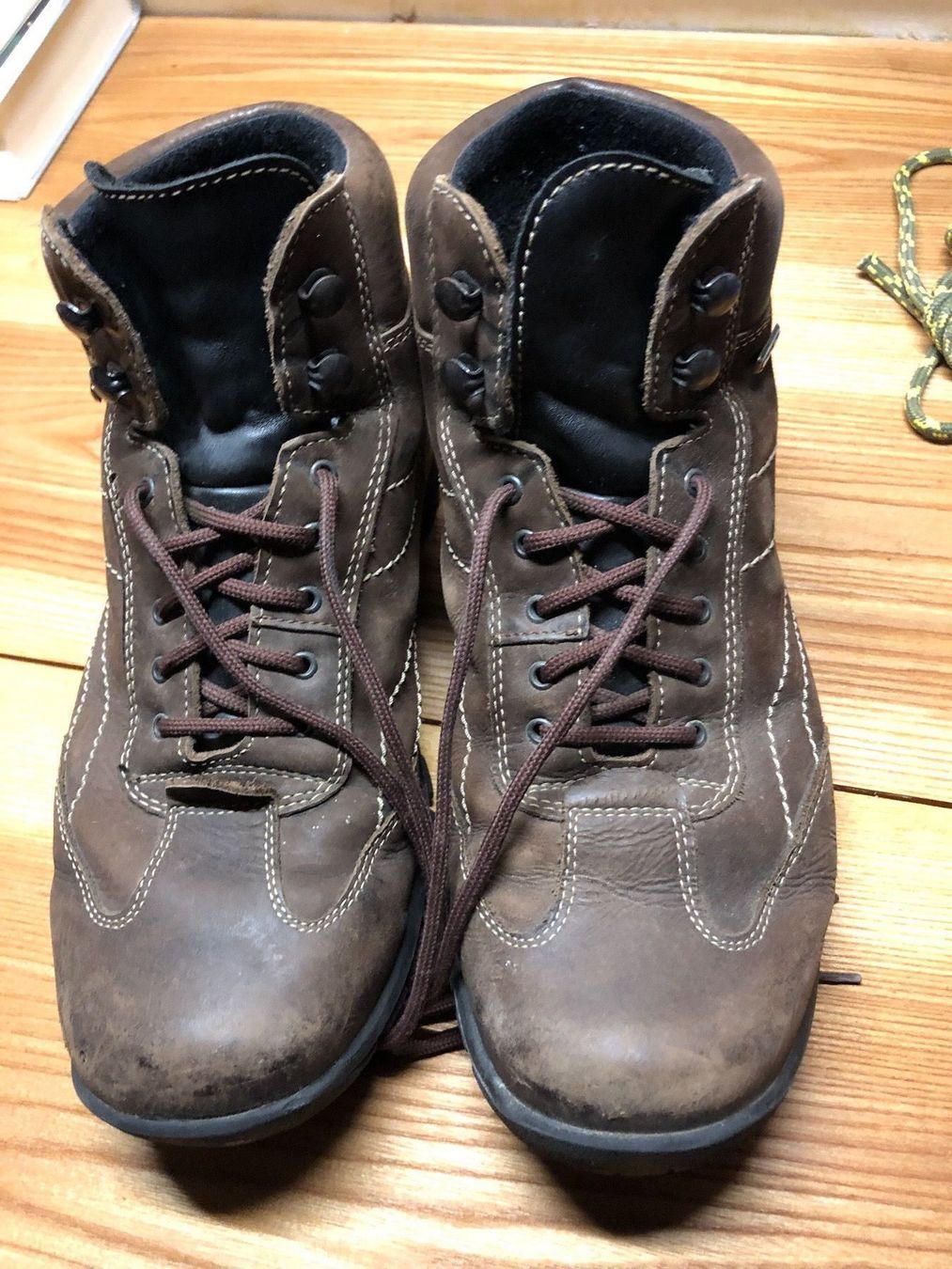 Scarpe da uomo: Winterschuhe Leder 41 – Usato da Goldingen venduto da Thomas.Perrin