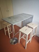 Bartisch mit 4 Stühlen
