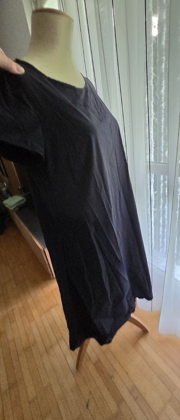 Katharina Hovman Vestiti: katharina hovman kleid – Nuovo (secondo la descrizione) da Riedikon venduto da Winter21. 2