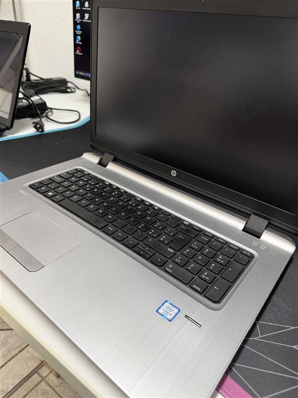 Hewlett Packard Notebook: HP ProBook 470 G3 – Usato da Zizers venduto da Digitag0