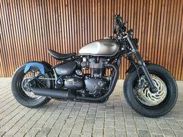 TRIUMPH Bonneville 1200 Bobber Black ABS