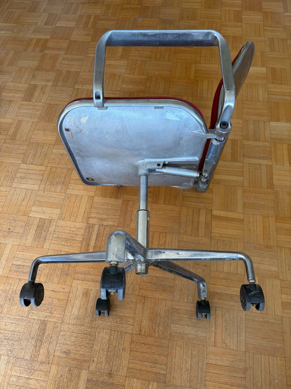Sedie: SUPPORTO CHAIR BY FRED SCOTT FOR HILLE – Usato da Küsnacht ZH venduto da joh_5qrt 5