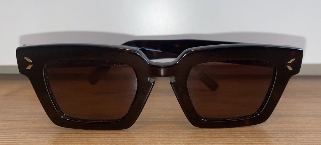 Alexander Mcqueen Occhiali & Lenti: Sonnenbrille MCQ schwarz – Usato da Wetzikon ZH venduto da sarahlarissa03