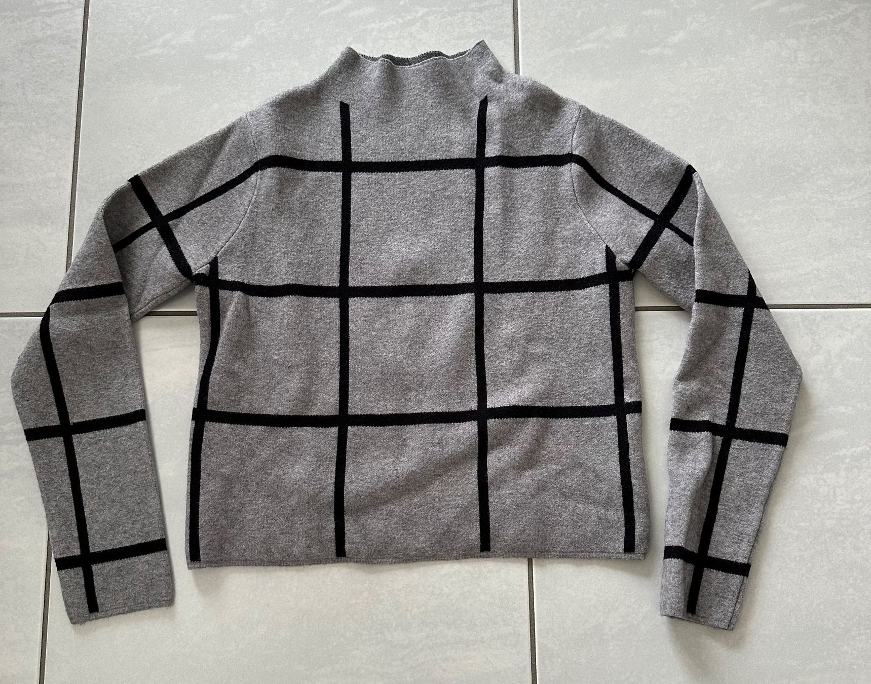 Maglioni & Felpe: Pullover – Usato da Embrach venduto da aha55