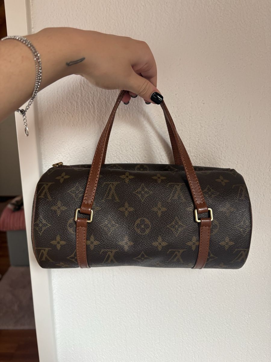 Louis Vuitton Sacs femmes: Louis Vuitton Papillon 26 – D'occasion à Trimmis par aylin.dogan0711 4