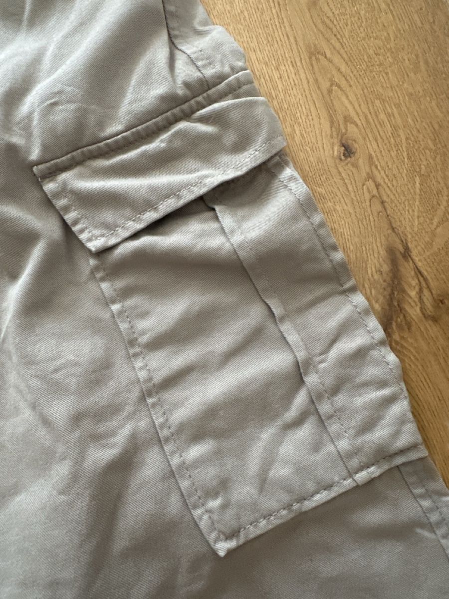 Stradivarius Pantaloni: Leichte Cargohosen von Stradivarius , Gr. 38 – Usato da Diepoldsau venduto da Sonne14 2