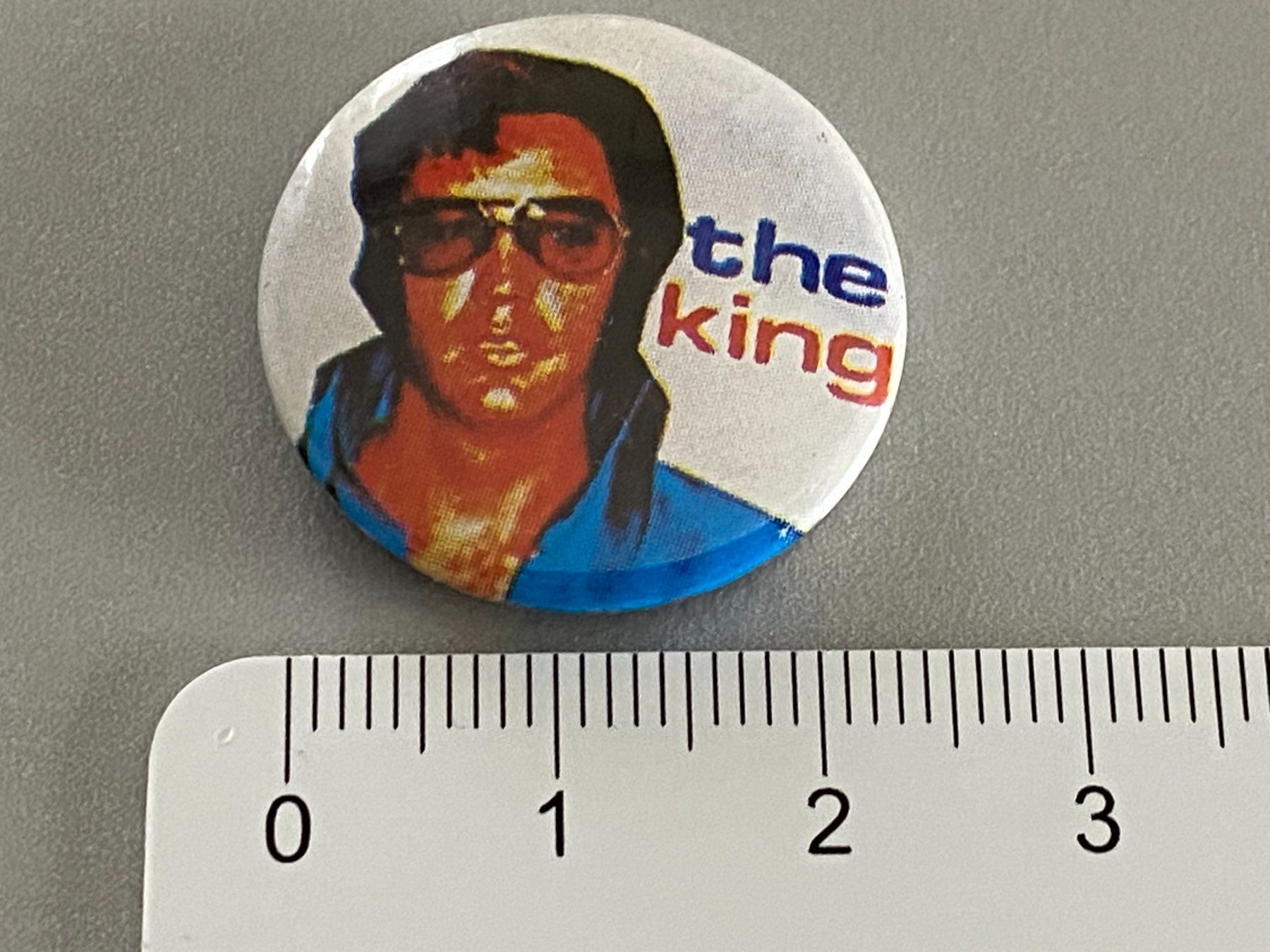 Placchette & Badge: 12x Vintage Elvis Presley Button ca. 2.4cm – Usato da Langwiesen venduto da Restposten-24 5
