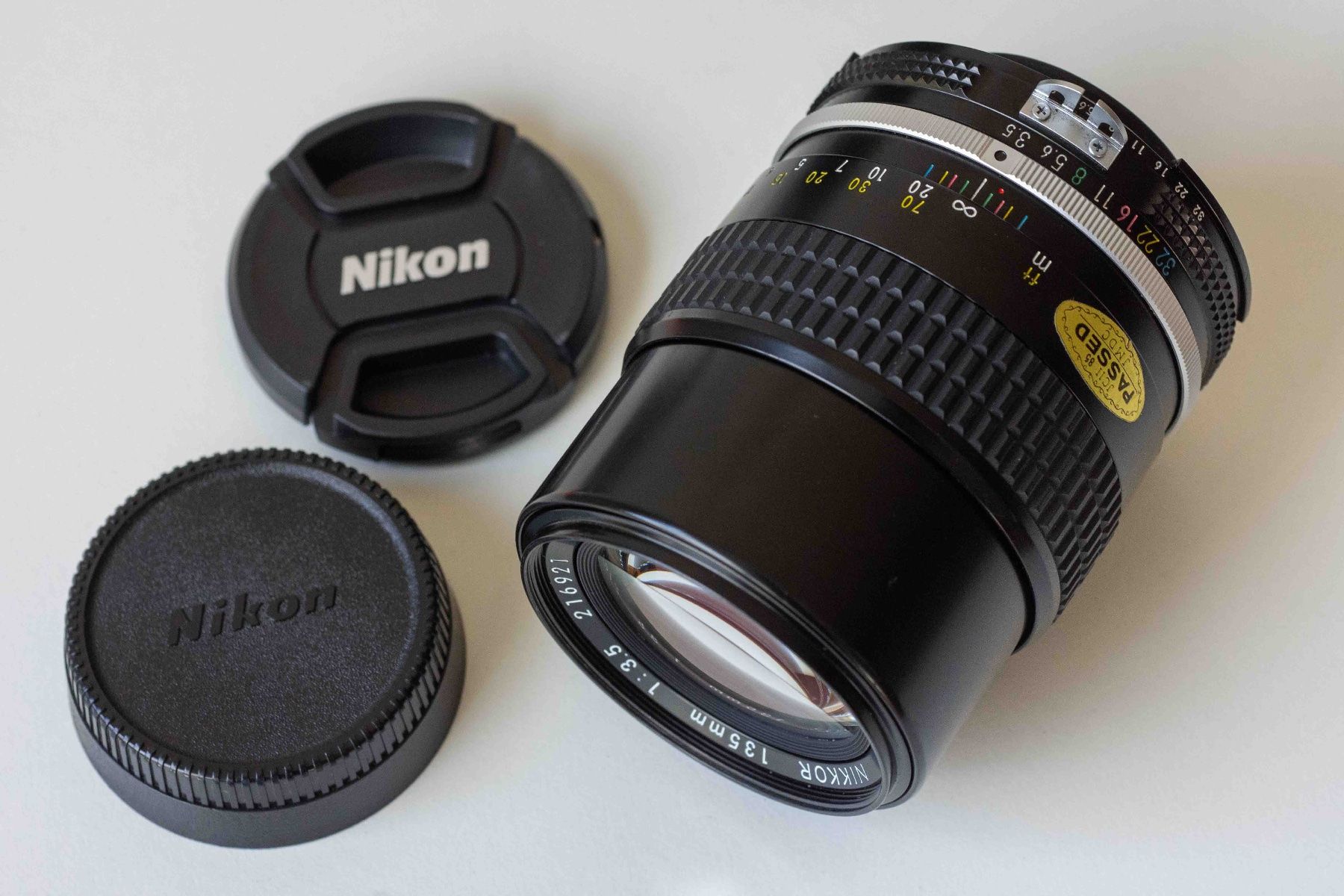 Nikkor Obiettivi: Nikon Nikkor 135mm f3.5 AI – Usato da Schwerzenbach venduto da floridan 4