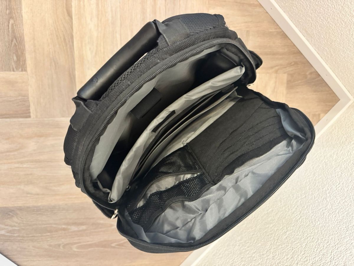 Targus Zaini: Targus Laptop-Rucksack / Business Backpack schwarz – Usato da Dörflingen venduto da Benz63 1