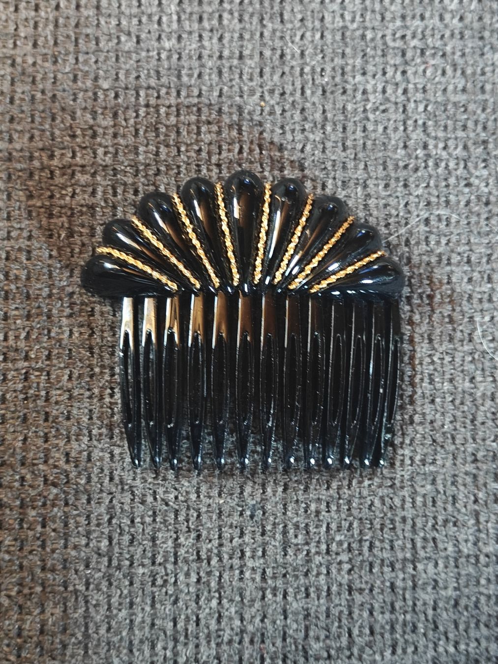 Accessori per capelli: Schicker Haarkamm schwarz-gold Alexandre de Paris – Usato da Fideris venduto da VonRiva86
