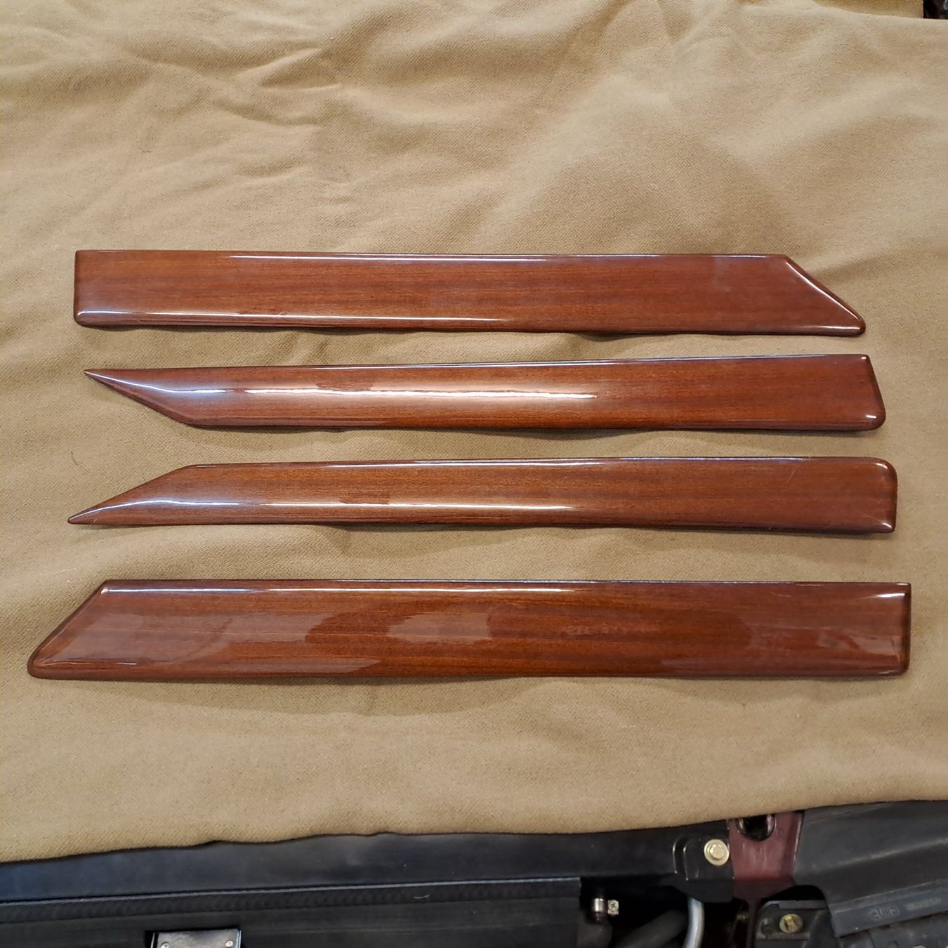 Tutti pezzi di ricambio auto: Holz Decorset Türpanelen Alfa 164 – Nuovo (secondo la descrizione) da Reinach BL venduto da Alfasepp