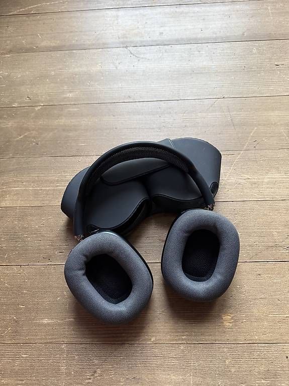 Apple Casques audio: Apple Airpods max Midnight – D'occasion à Zofingen par lua_r5nt 2