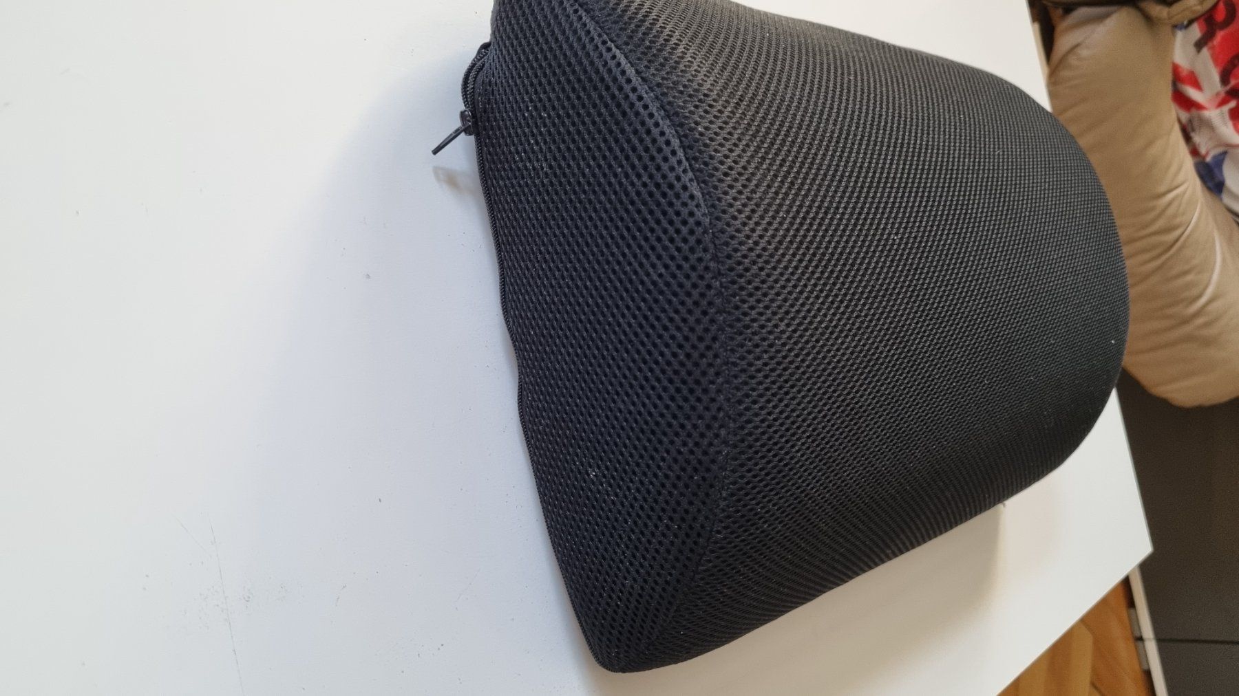 Coussins: coussin repose pieds HUANUO – D'occasion à La Chaux-de-Fonds par mikilo1 2