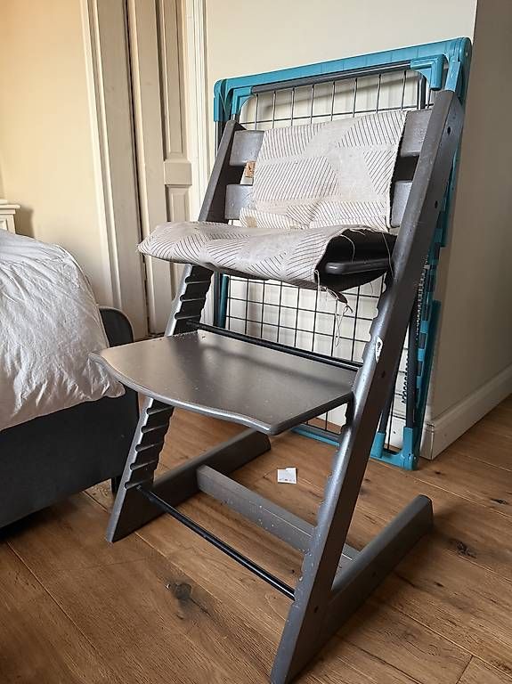 Chaises hautes: Stokke Tripp Trapp Kinderhochstuhl – D'occasion à Dickbuch par Fan_859q