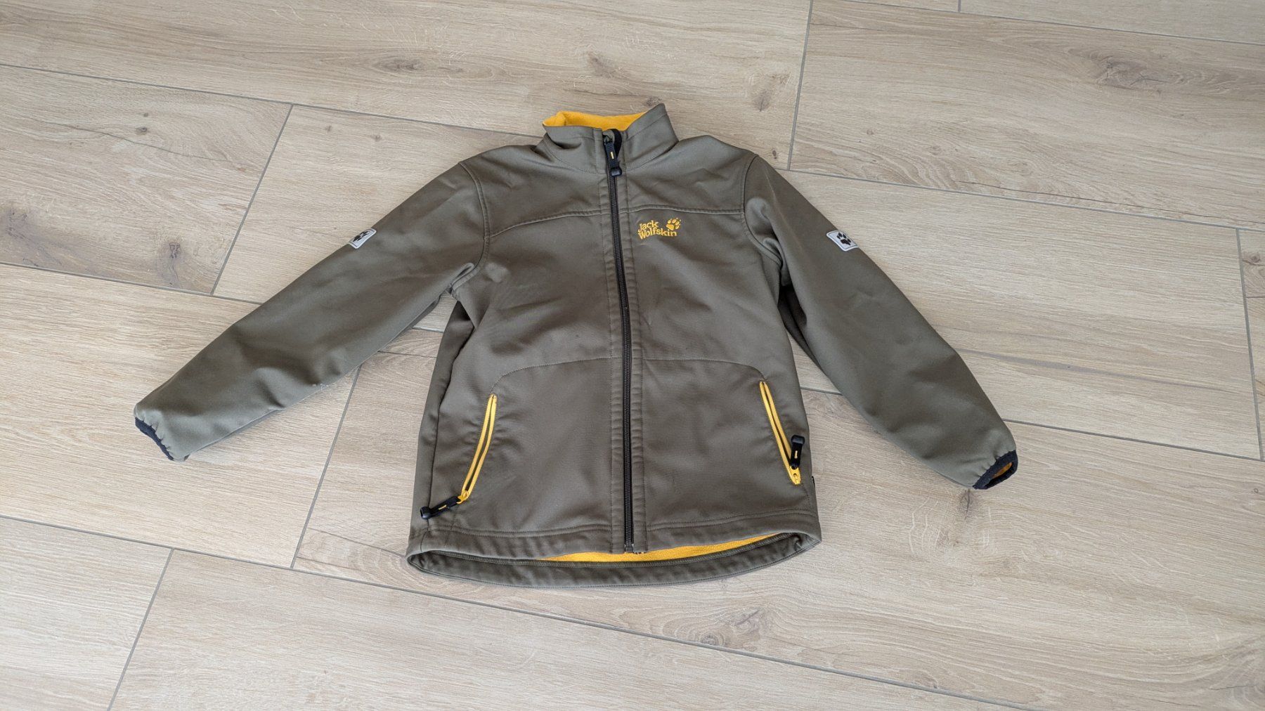 Jack Wolfskin Giacche & Cappotti: Jack Wolfskin Softshelljacke Kinder Grösse 140 gebraucht – Usato da Staufen venduto da Fleby84
