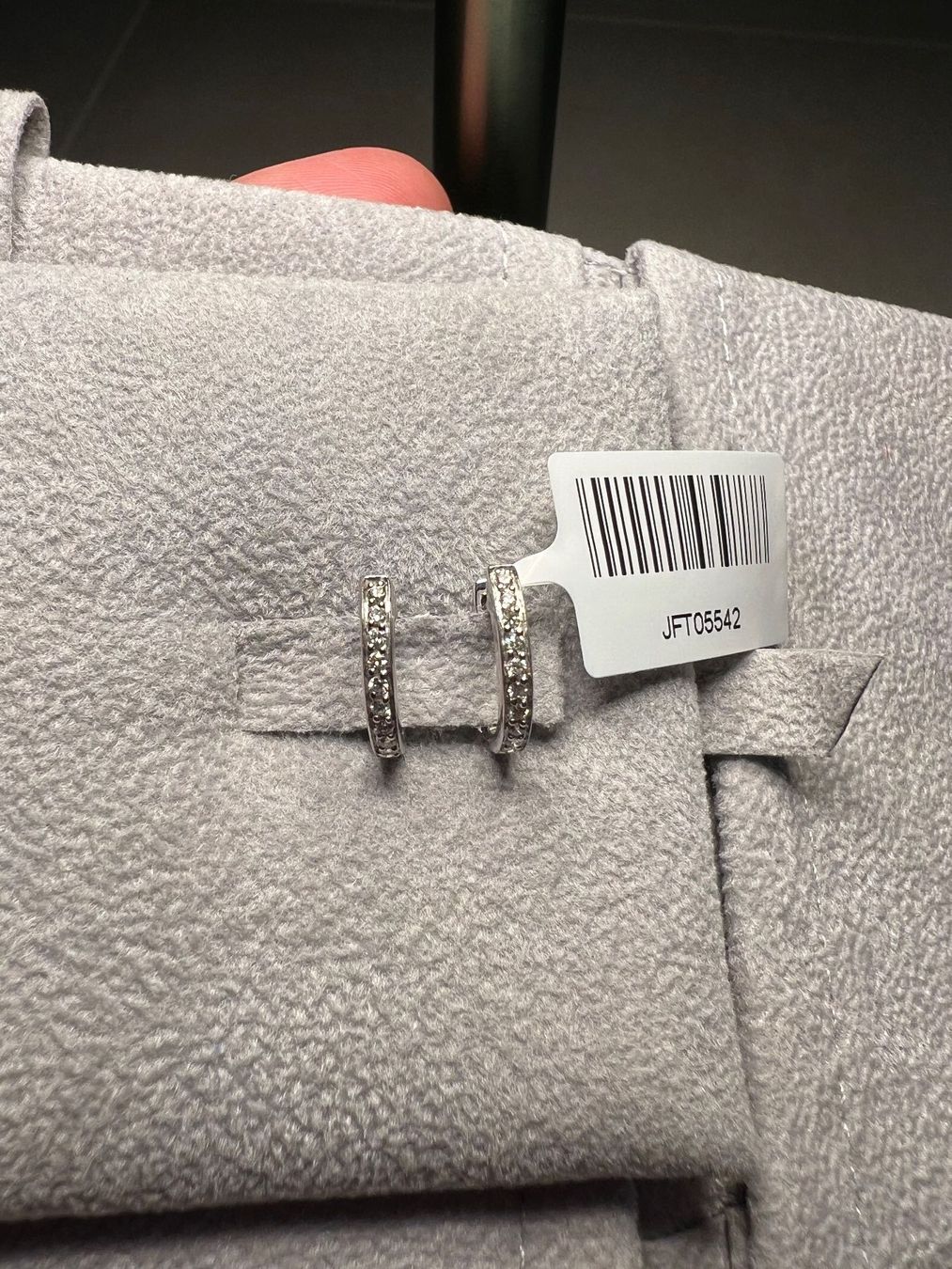 Orecchini pendenti & Orecchini a lobo: Diamond Hoop Earrings, White Gold – Nuovo (secondo la descrizione) da Corsier GE venduto da Karol_save_planet 3
