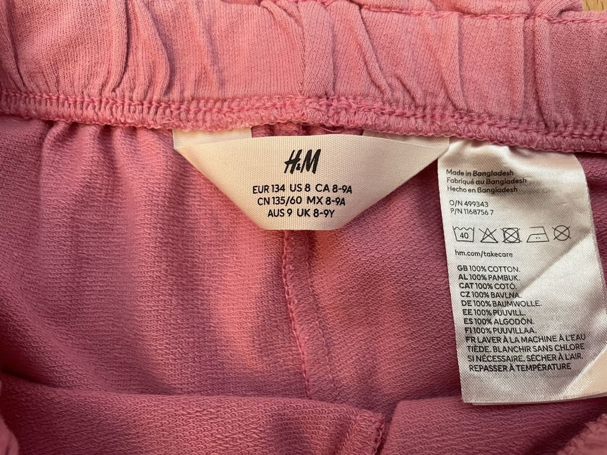 H&M Pantaloni: H&M Shorts, Grösse 134 – Usato da Frauenfeld venduto da dan_ygp2 2