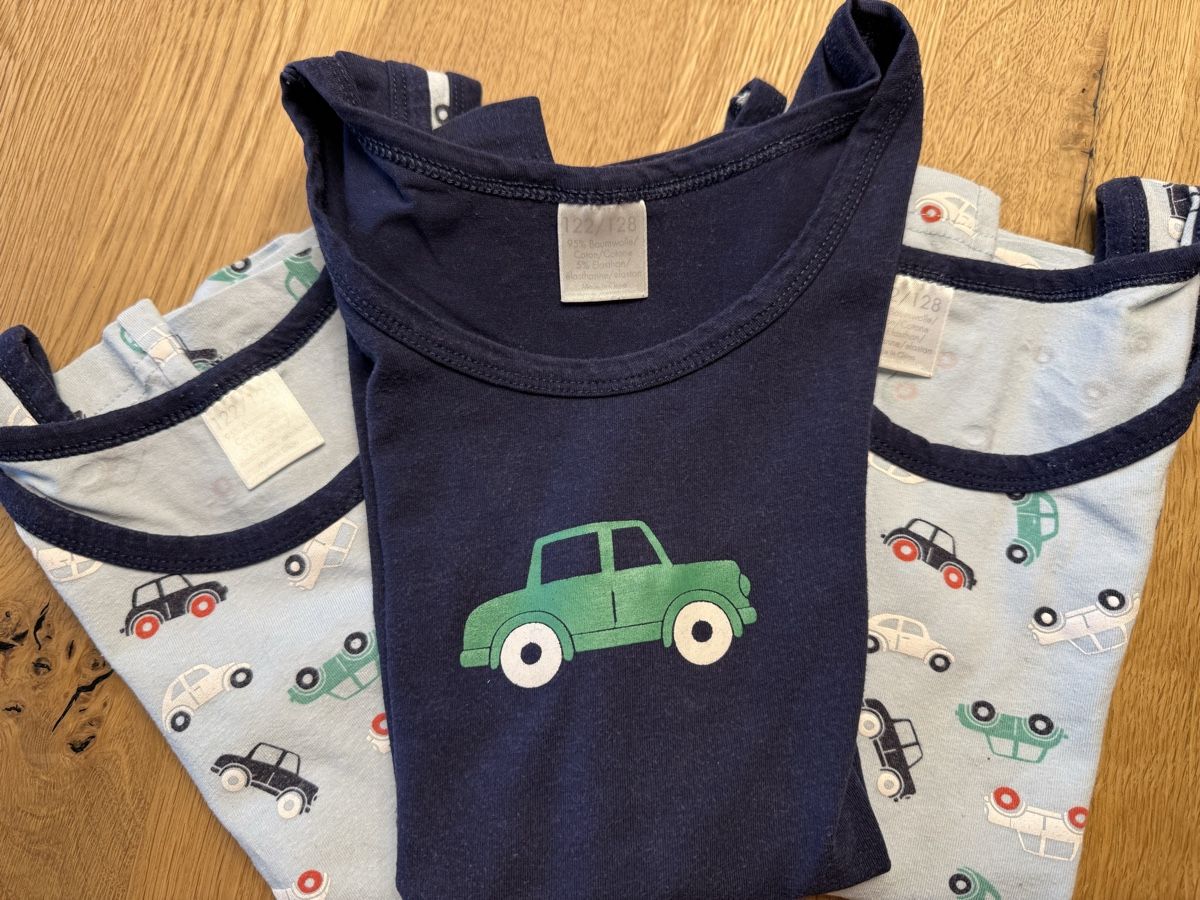 Migros Biancheria intima: Unterhemden Set Car Grösse 122/128 – Usato da Goldswil venduto da Fisel 3