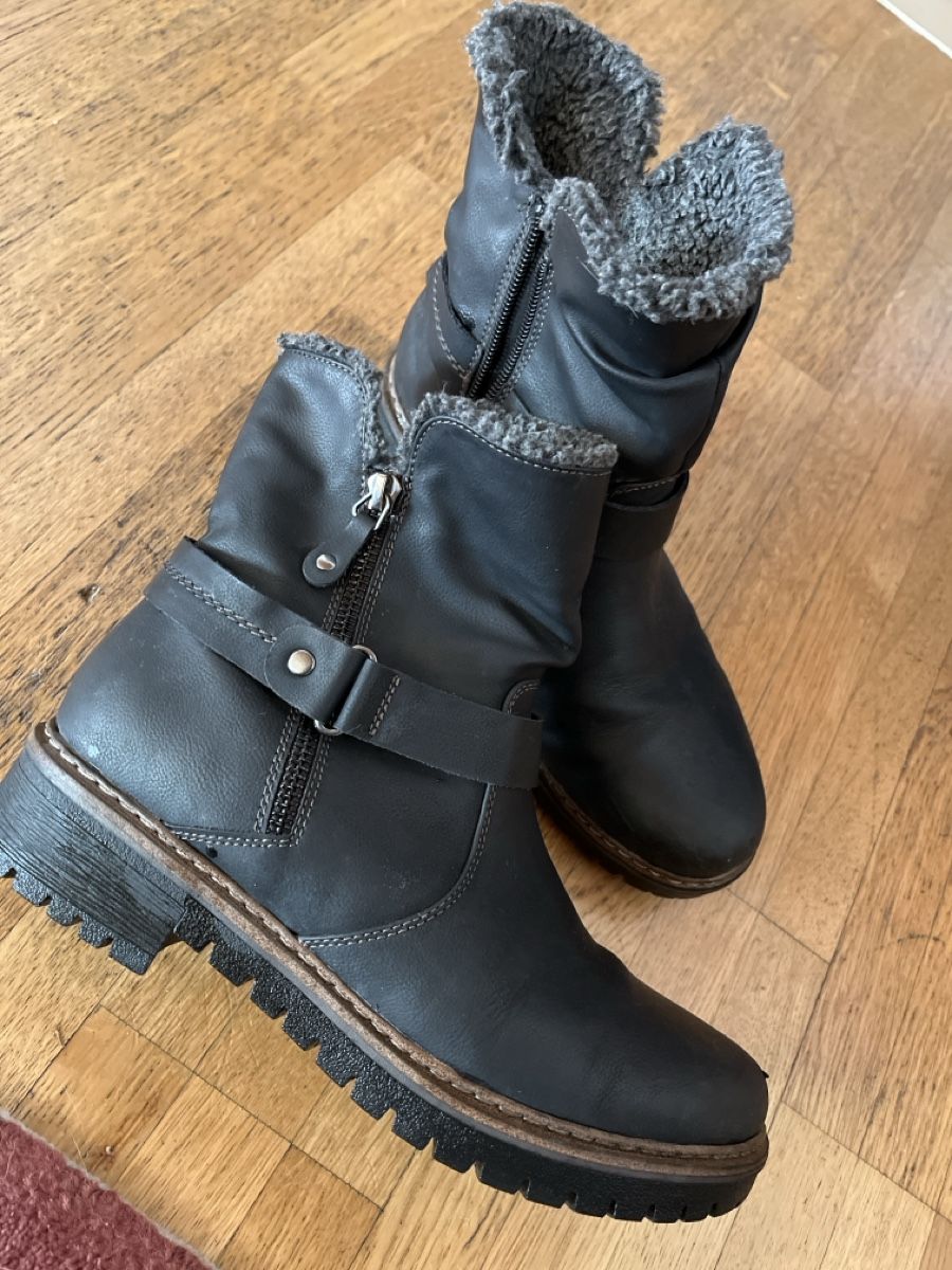 Scarpe da donna: Boots gr.39 – Usato da Jenaz venduto da Gba63 1