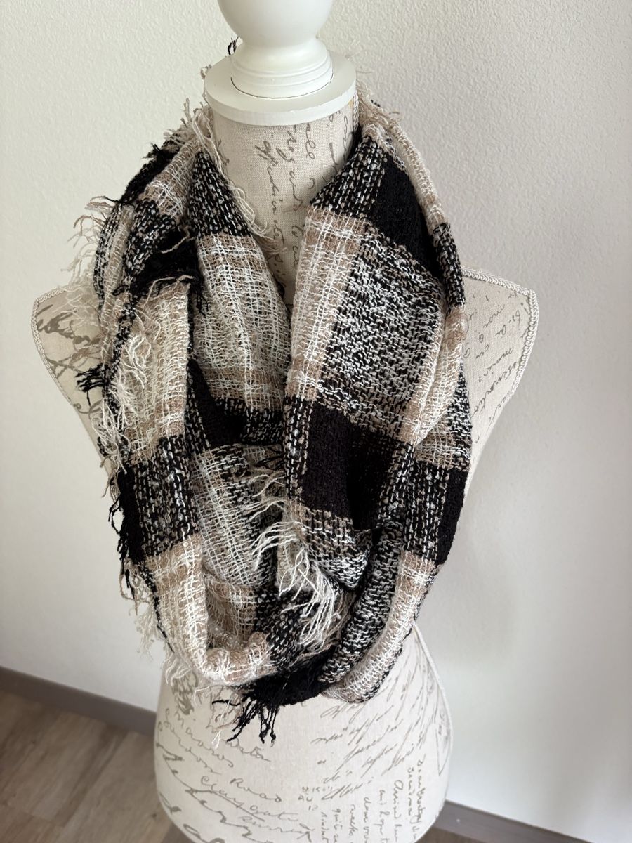 Foulard & Sciarpe: Écharpe - Schlauch Schal - 55x209cm – Usato da Zweisimmen venduto da Domii 1