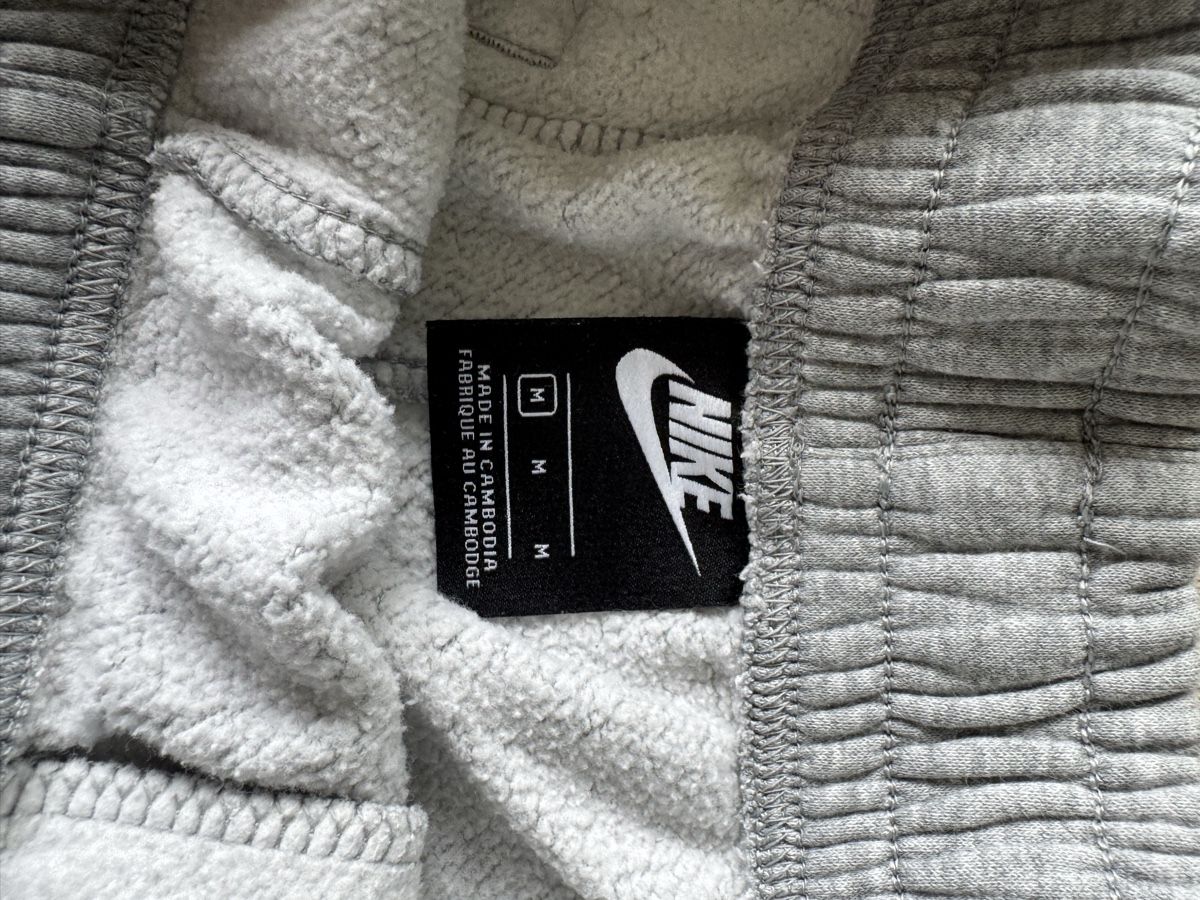 Nike Hosen: Nike Shorts – Gebraucht aus Villmergen von van_xv9t 2