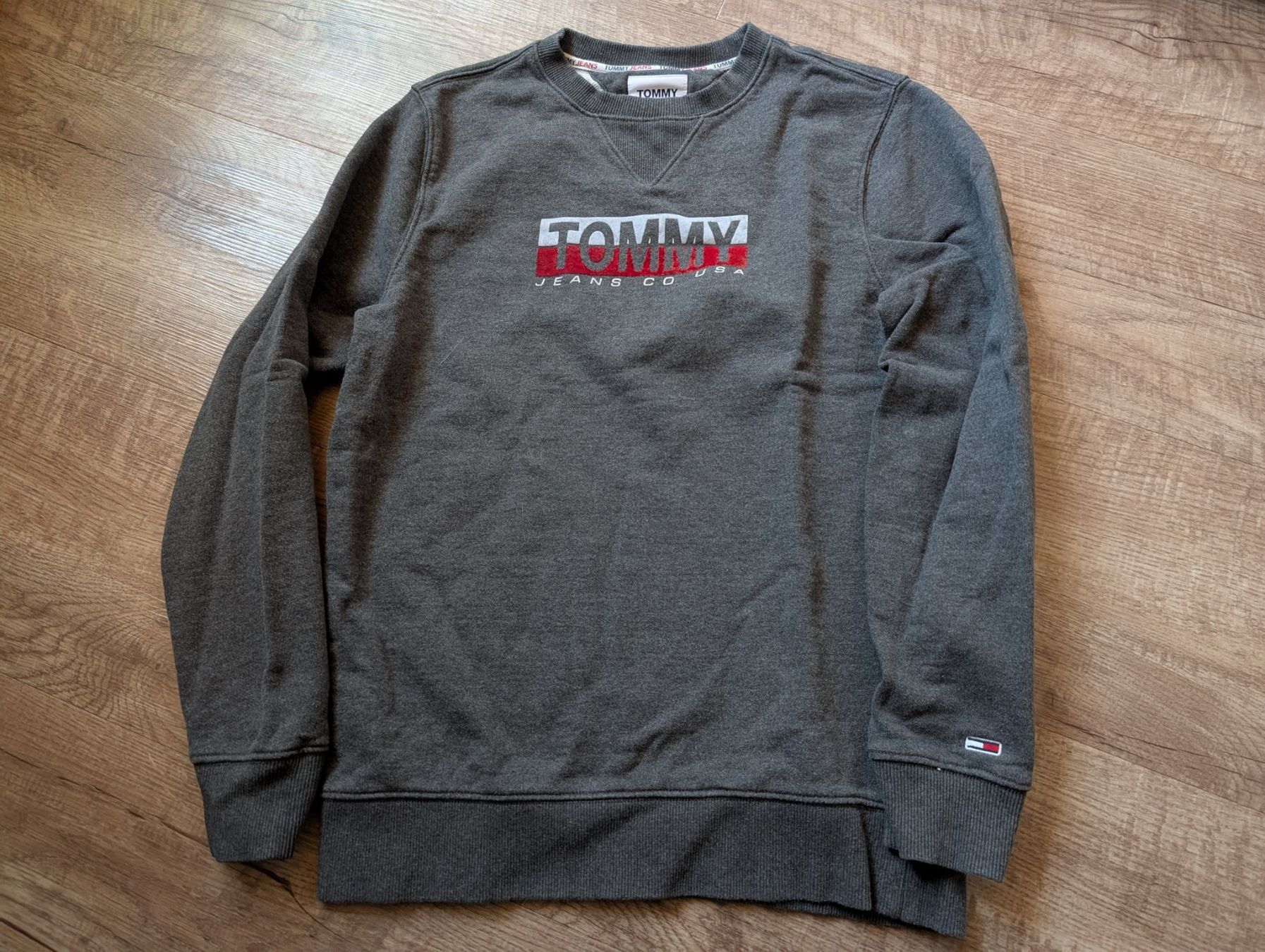 Tommy Hilfiger Pullover & Sweatshirts: Tommy Hilfiger Sweater M – Gebraucht aus Zermatt von msz_nb9h