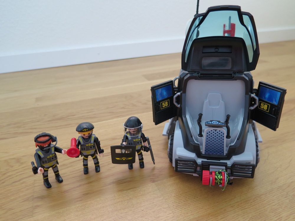 Polizeiauto Spielzeug Mit Türöffnung – 360° Drehbar, Mit Licht & Sound, Für Kinder Ab 3 Jahren