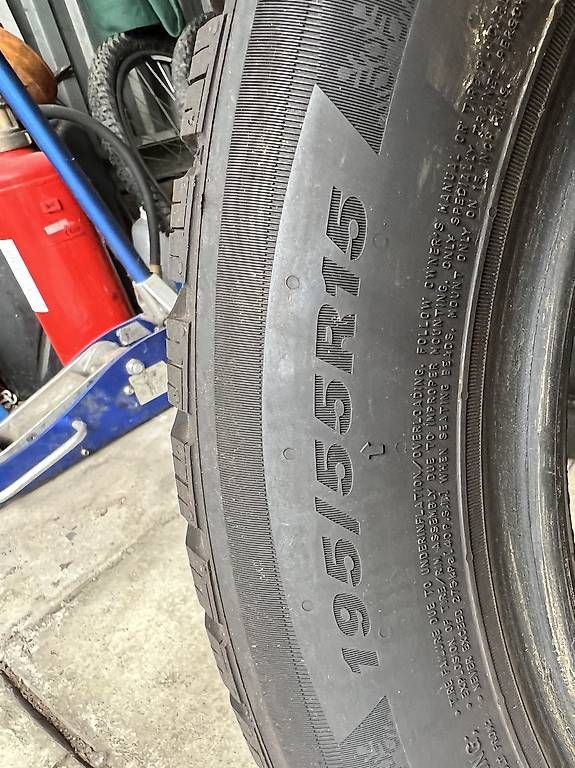 Pneumatici & Ruote complete: 2 Stück Winterreifen  – Usato da Kreuzlingen venduto da Boss2017 1