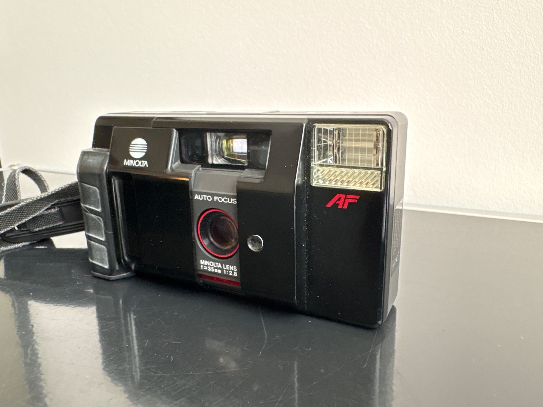 Minolta Fotocamera: Minolta Auto Focus Analoge Kamera – Usato da Leuggern venduto da ann_58p5 1